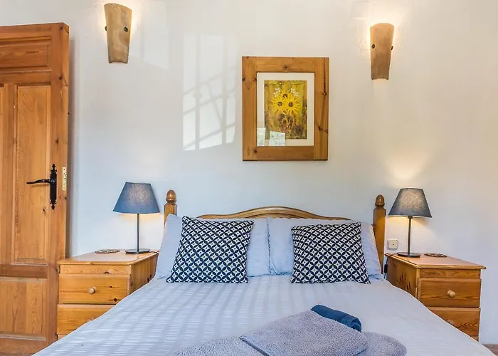 Casa Mundo - 16Th Century Traditional White Village House With Pool