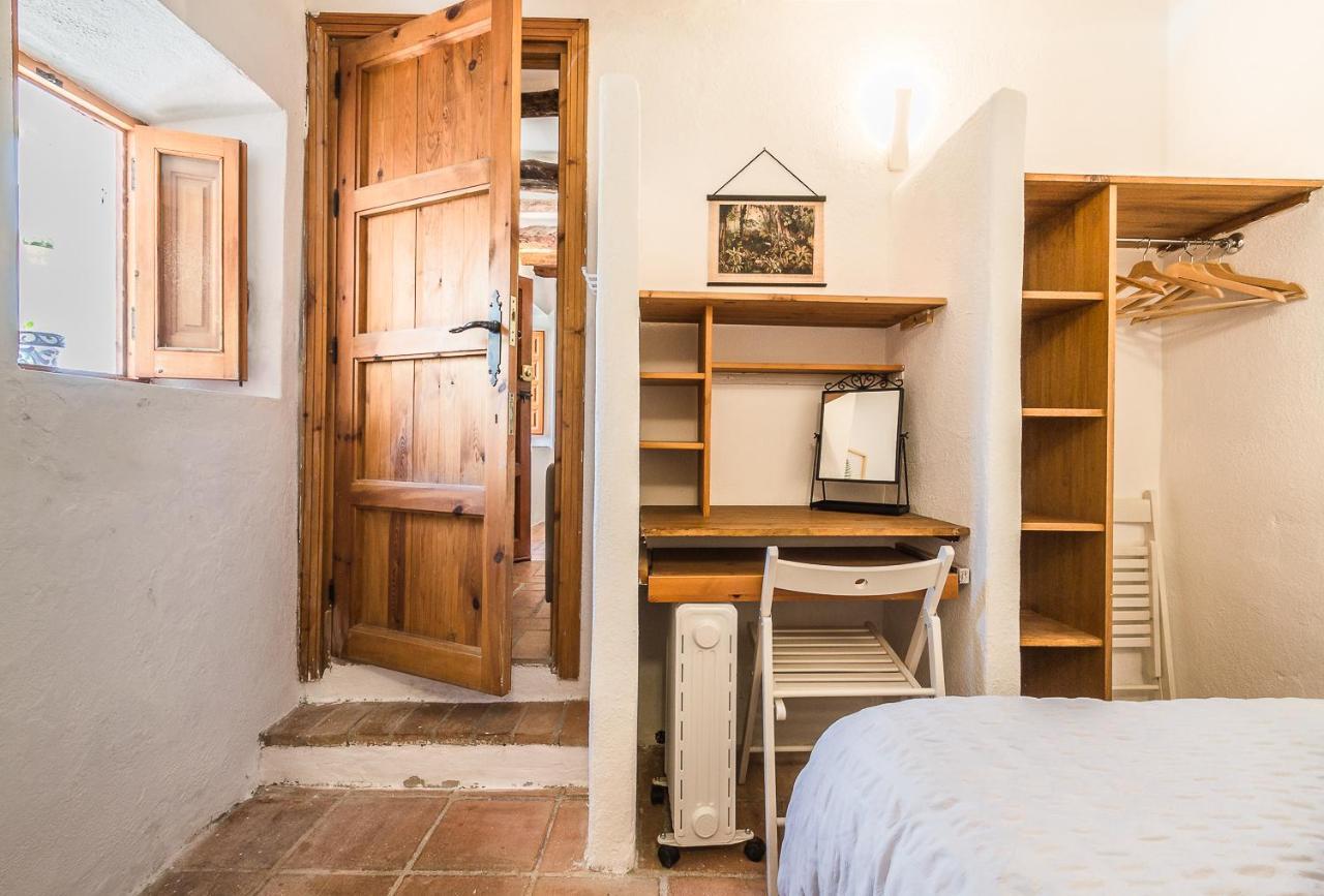 Holiday home Casa Mundo - 16th Century Traditional White With Pool
