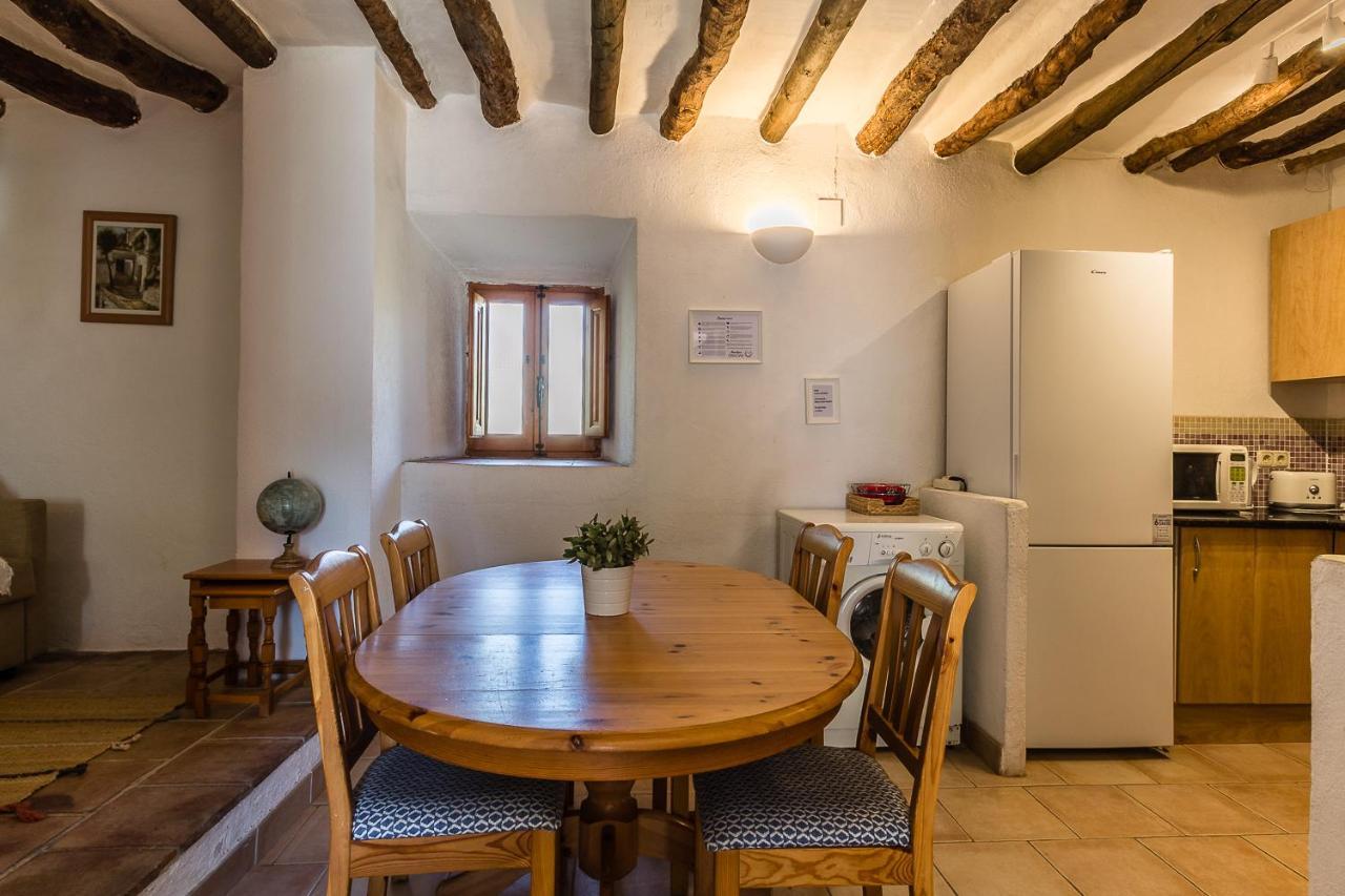 Casa Mundo - 16th Century Traditional White With Pool Hébergement de vacances *