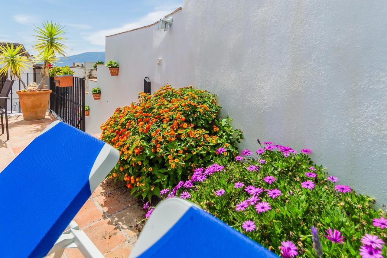 Hébergement de vacances Casa Mundo - 16th Century Traditional White With Pool