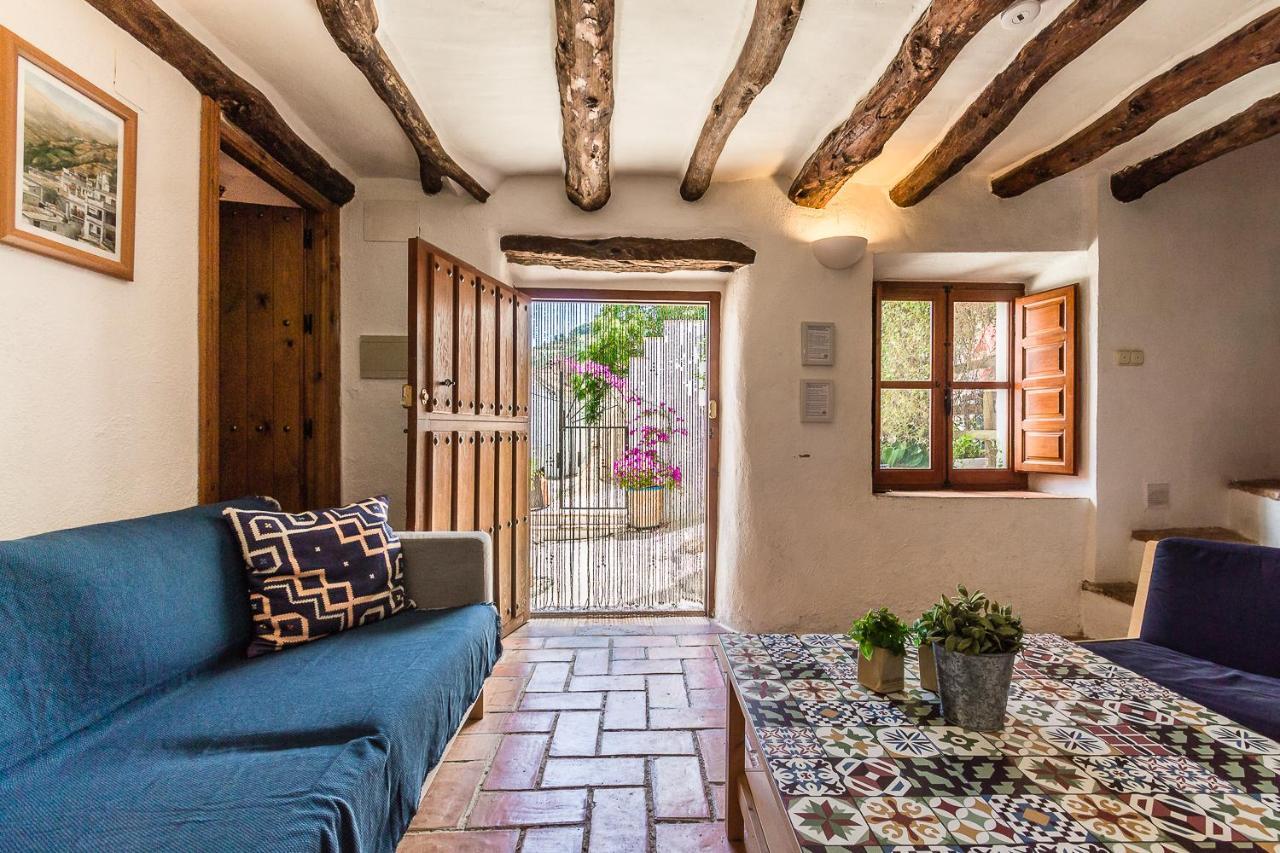 Casa Mundo - 16th Century Traditional White With Pool Dom wakacyjny